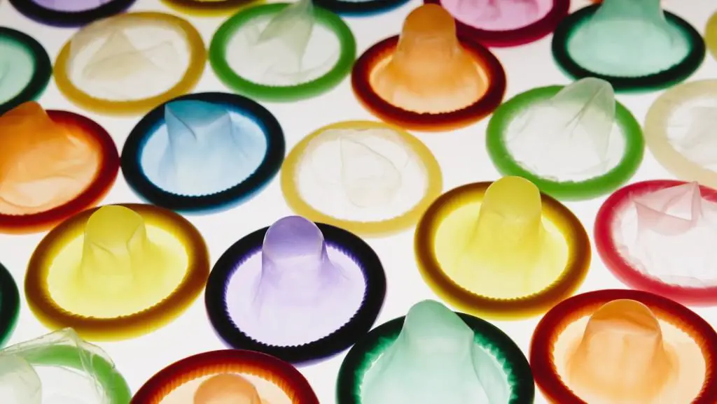 Peut-on tomber enceinte avec un préservatif ?