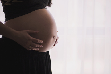 mal au nombril enceinte