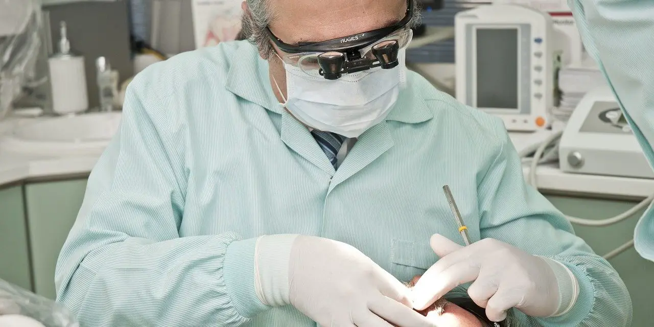 Comment s’organisent les soins dentaires en urgence en période de Covid 19 ?